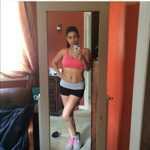 Meet your Posher, Noemi